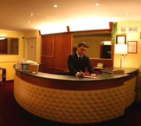 Rovello Hotell Milano Exteriör bild